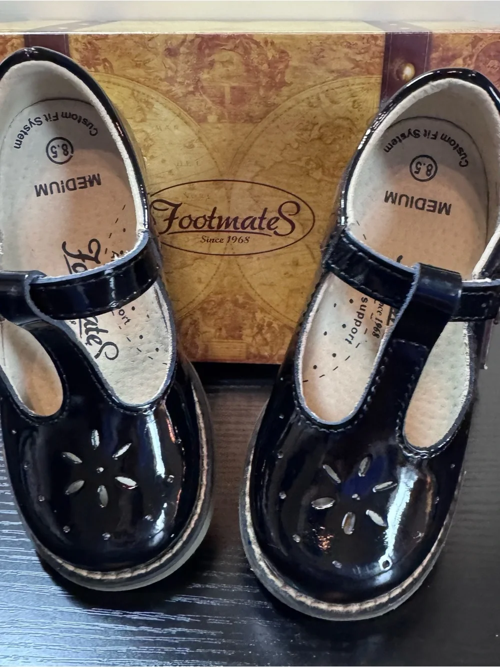 FootMates Black Patent Mary Jane Dress Shoes for Girls